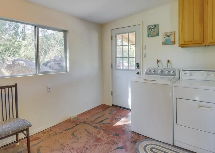 2 Mi To Dtwn: Gem W/ Patio & Views! * Prescott